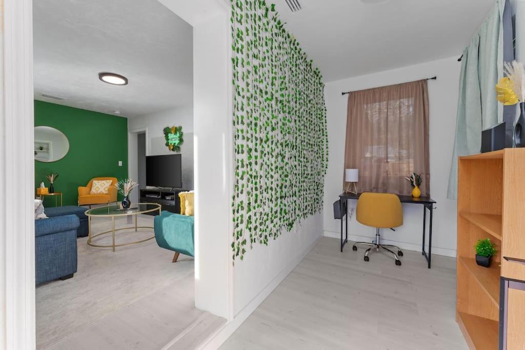 Smart Bungalow: 10-Min To Uf, Central Location Ґейнсвілл Екстер'єр фото